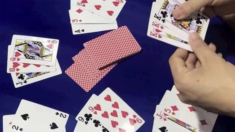 Tổng hợp các phương pháp cách chia bài liêng bịp phổ biến nhất