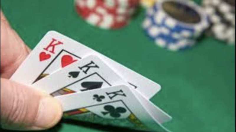 Thứ tự ưu tiên và các trường hợp đặc biệt